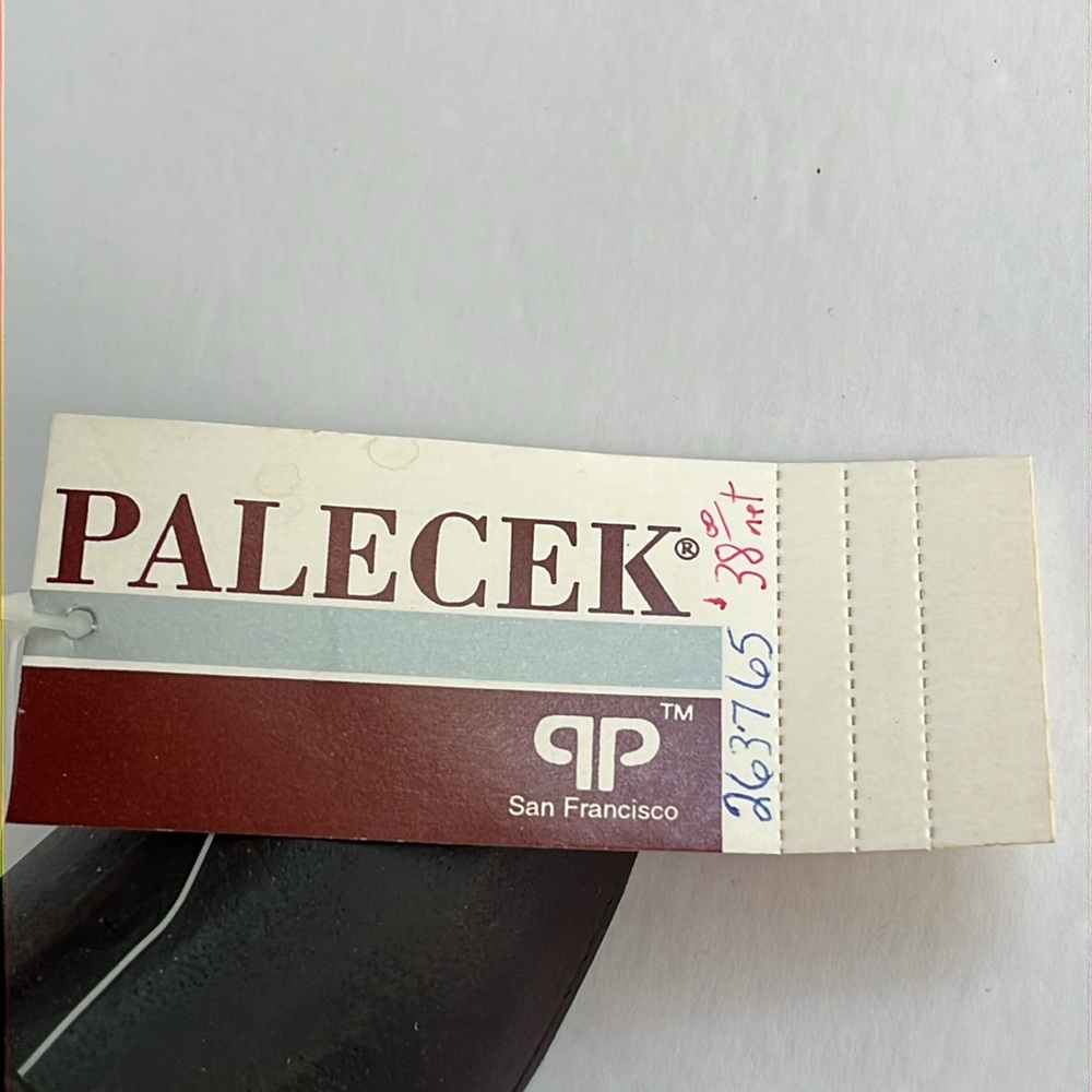 Wooden Shoe Secret Storage Vintage Palecek Carved Wood Shoe Box NWT - Picture 6 of 11